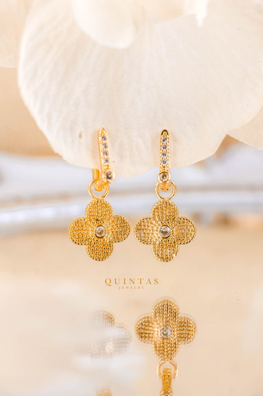 Sparkling Clover Alhambra Hoop Earrings
