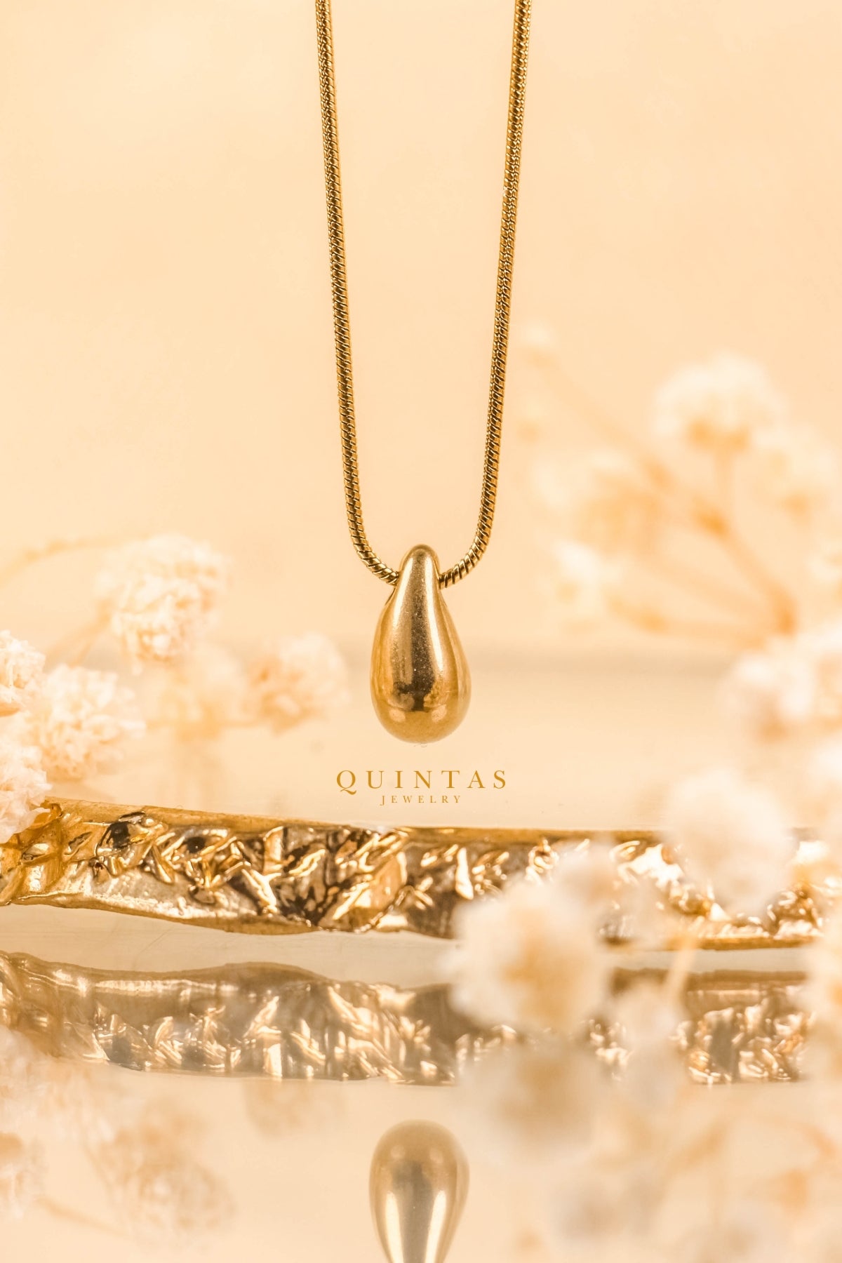 Golden Teardrop Necklace