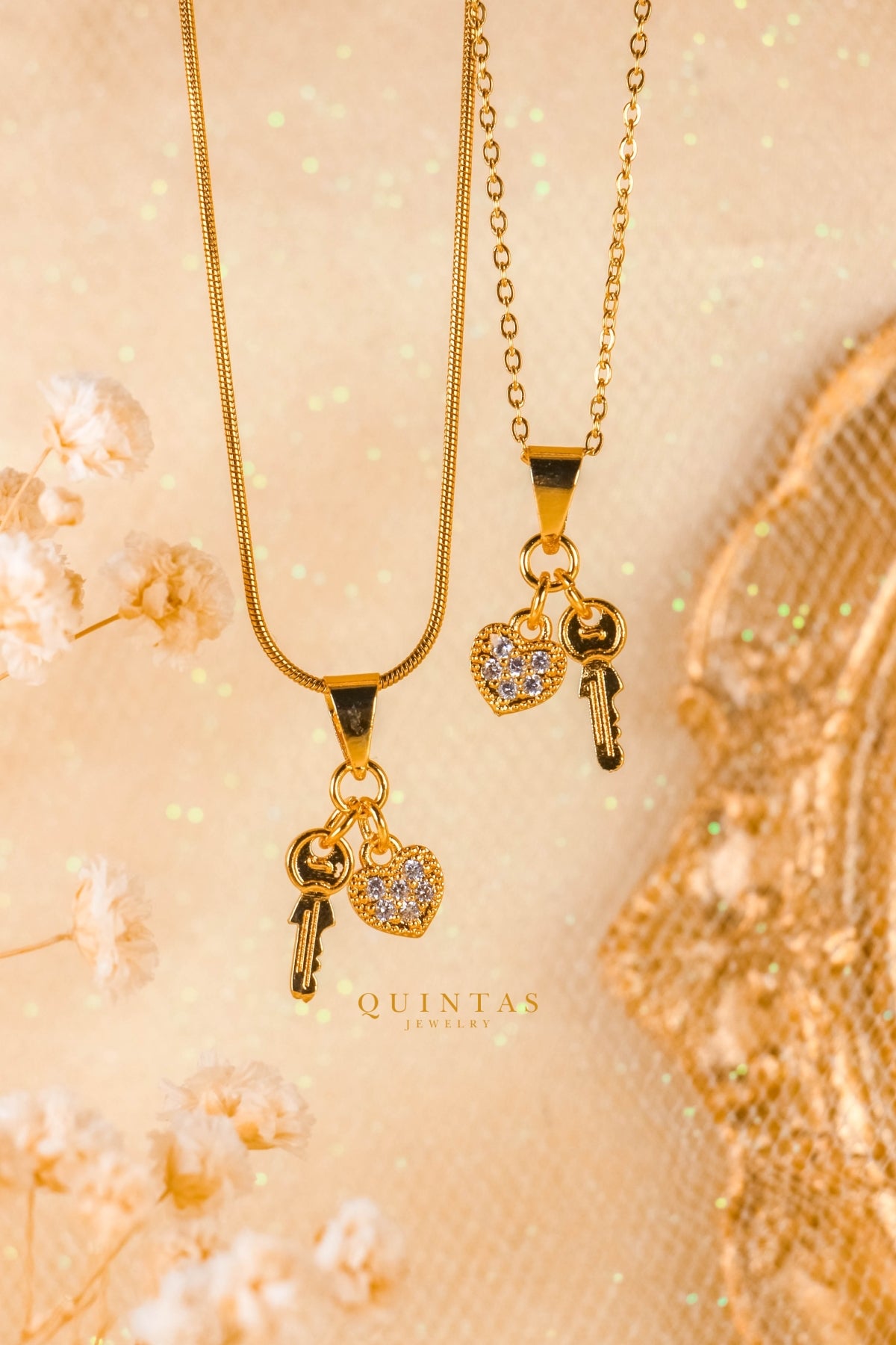 QUINTAS Heart and Key Necklace