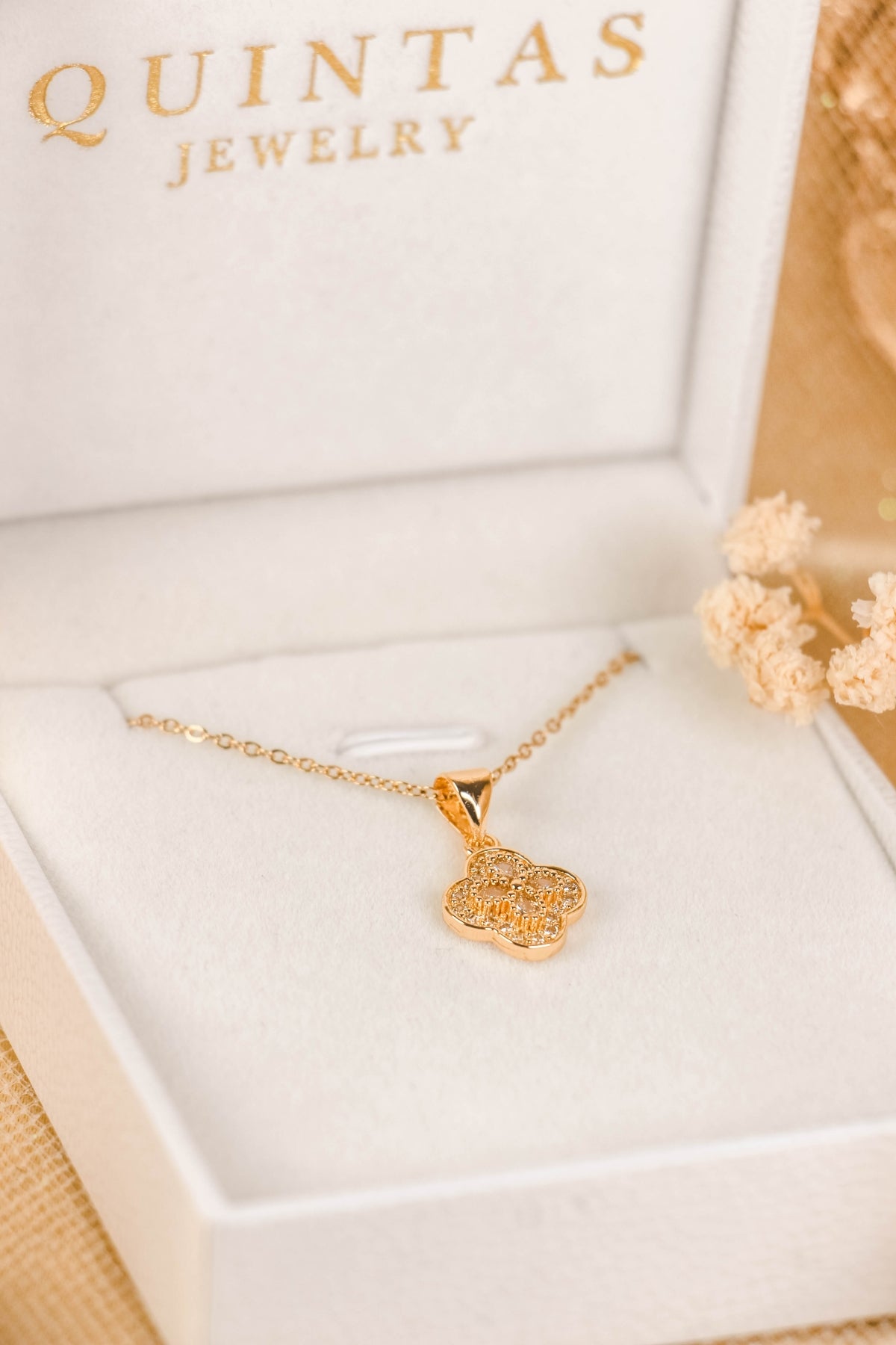 Elle Clover Charm Necklace