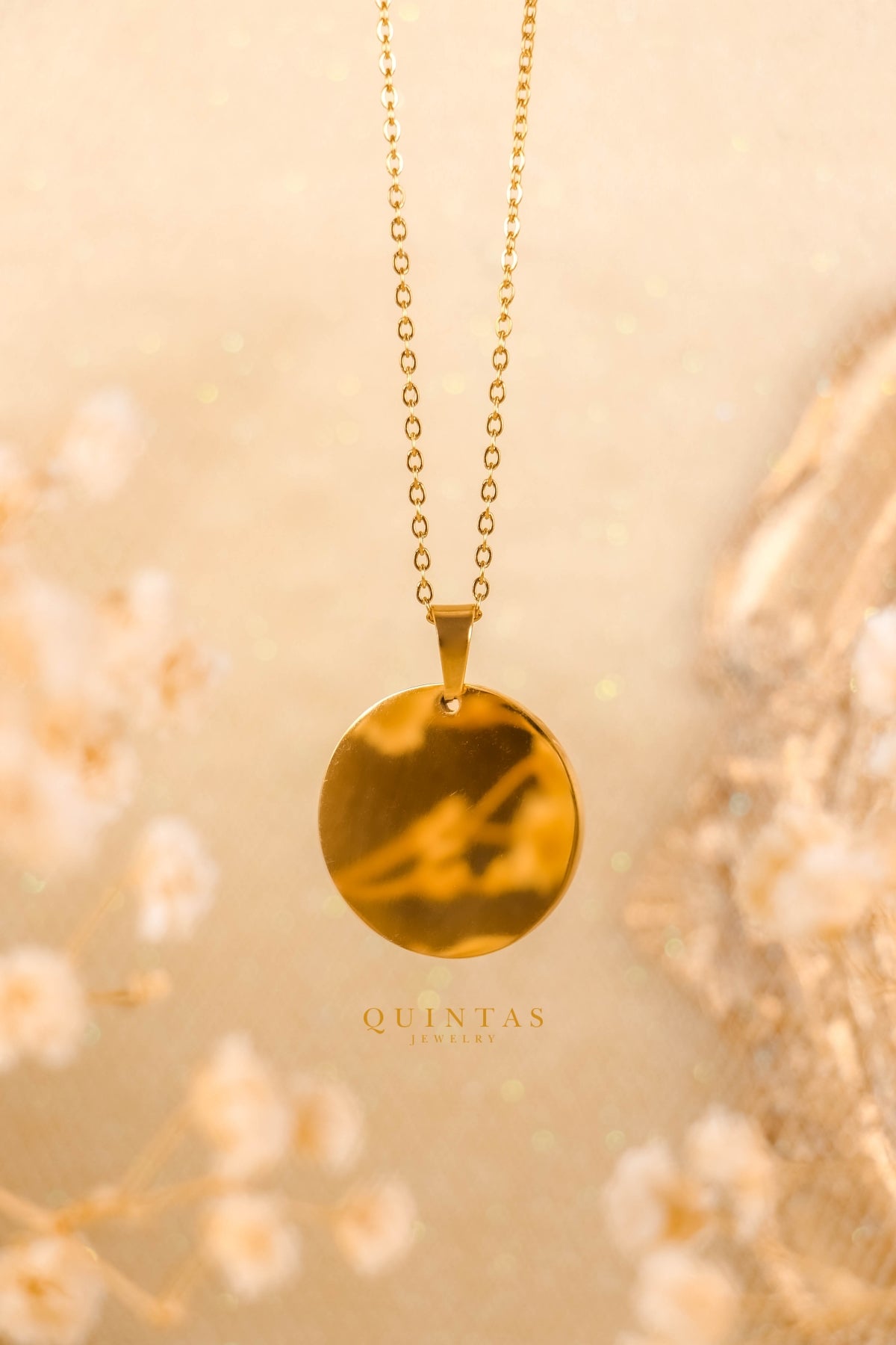 QUINTAS 18K Gold Disc Necklace