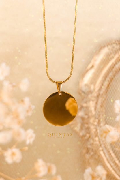 QUINTAS 18K Gold Disc Necklace