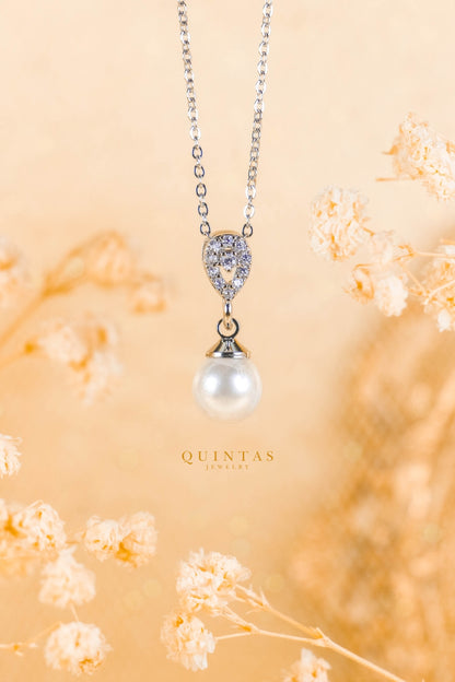 Althea Pearl Silver Necklace