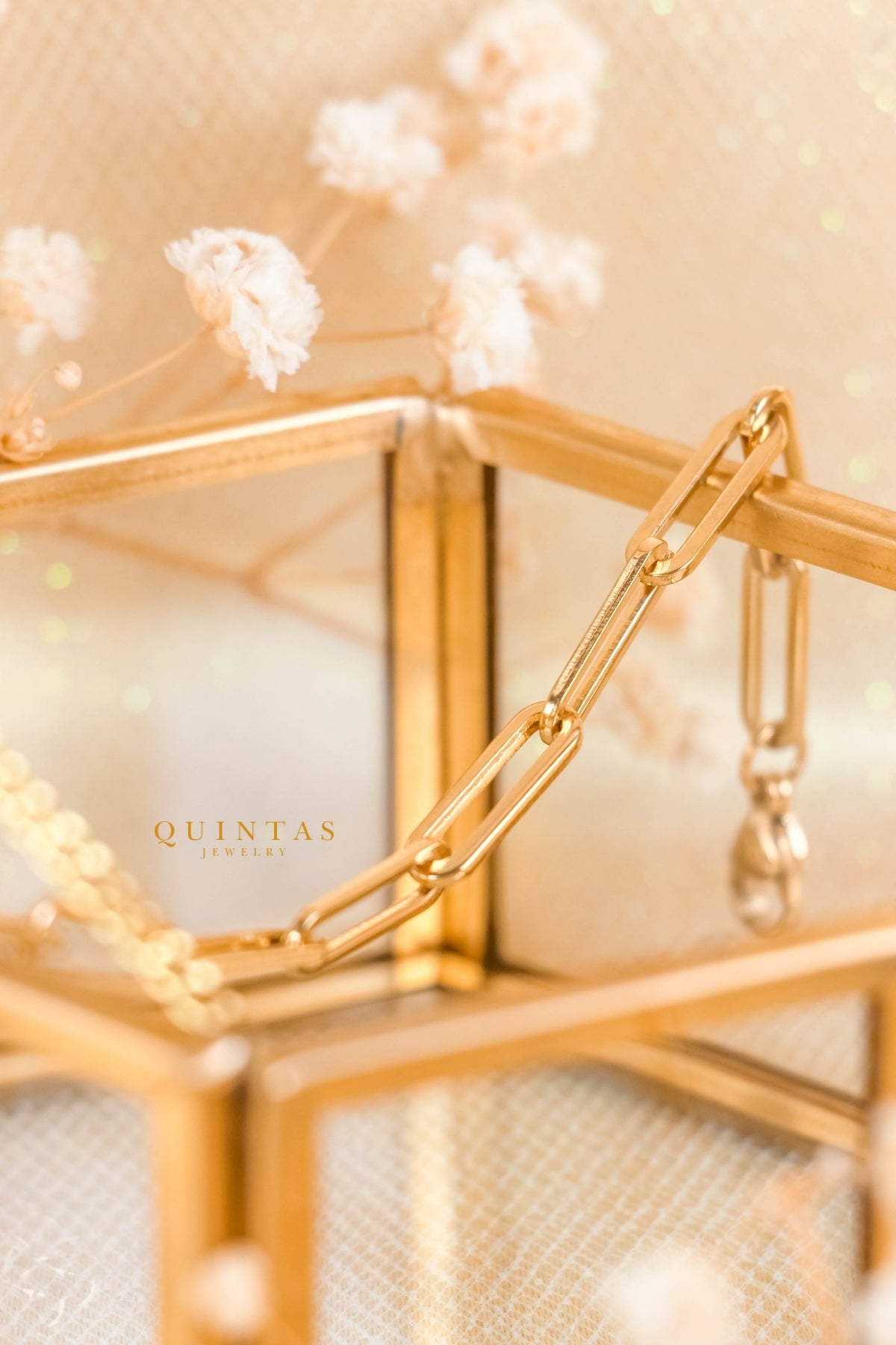 QUINTAS Paperclip Bracelet