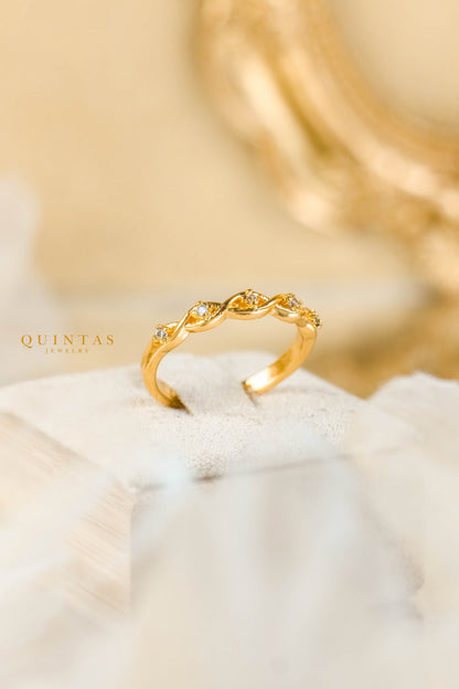 Elise Twisted Vine Ring (Adjustable)