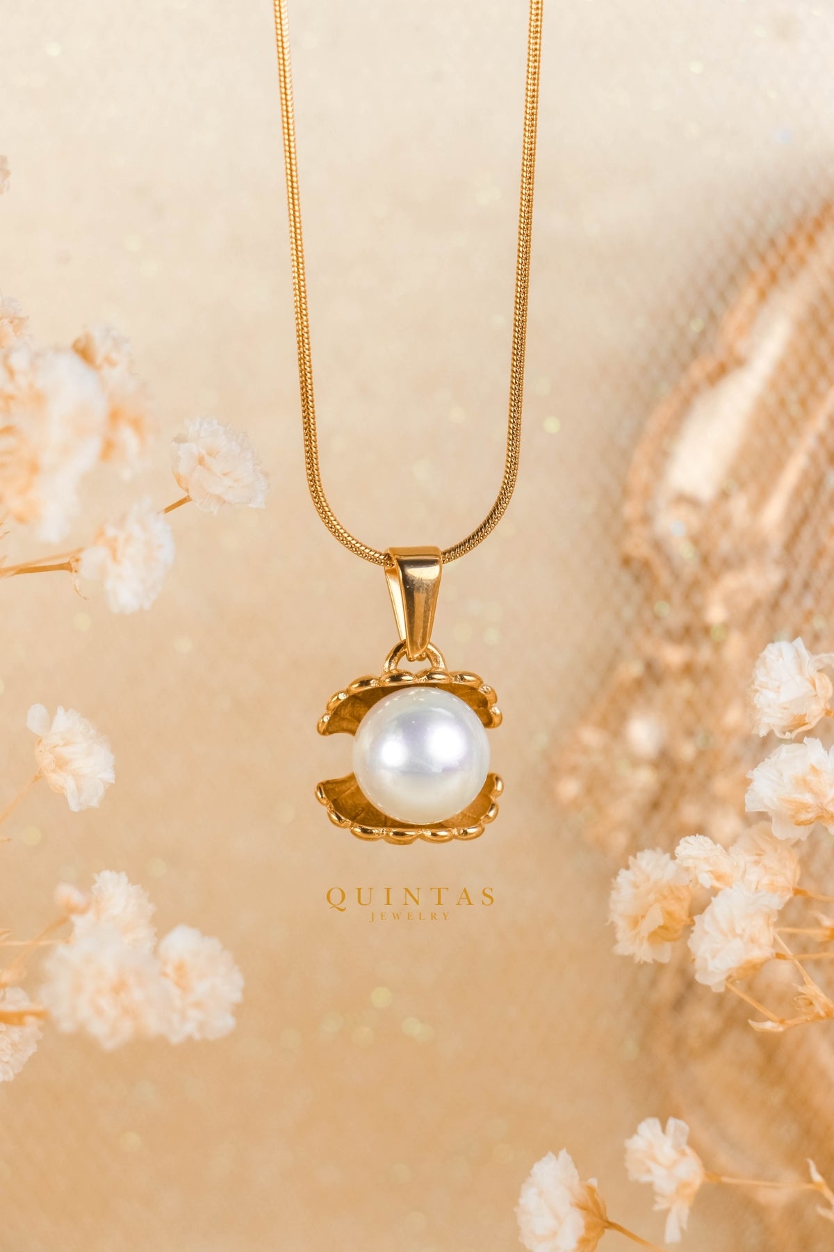 Seashell Pearl Necklace
