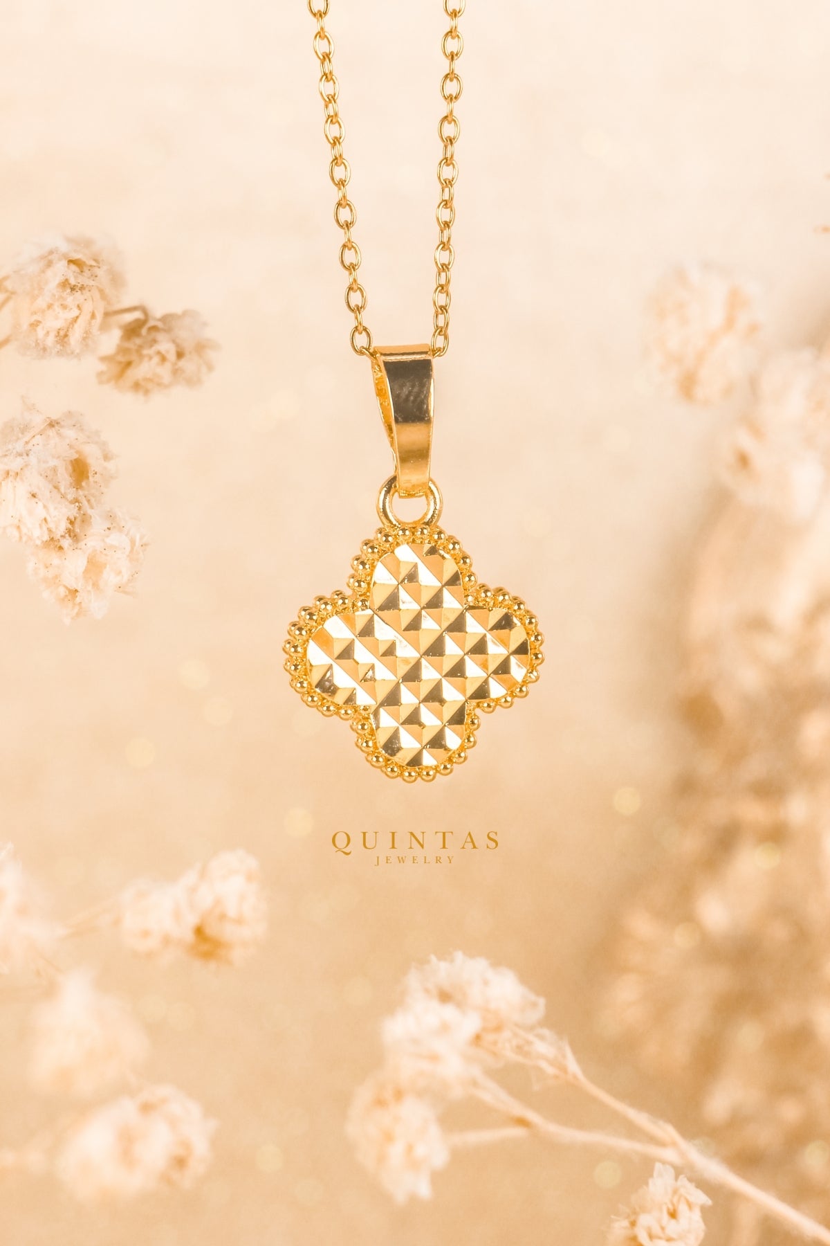 Sculpted Clover Necklace