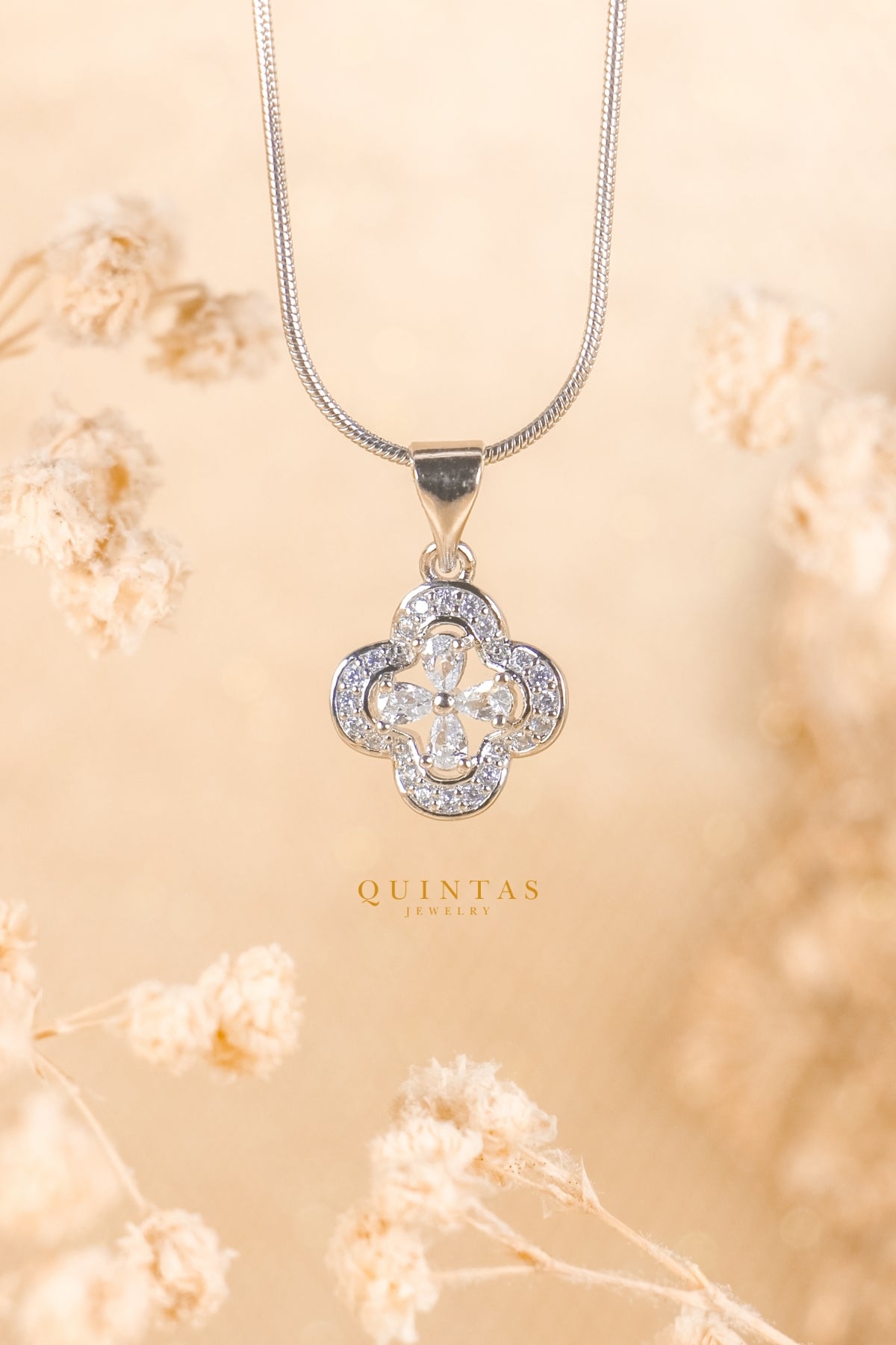 Frosted Clover Silver Necklace