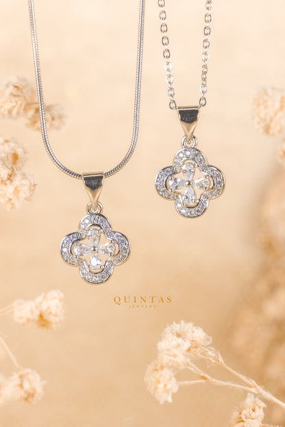Frosted Clover Silver Necklace
