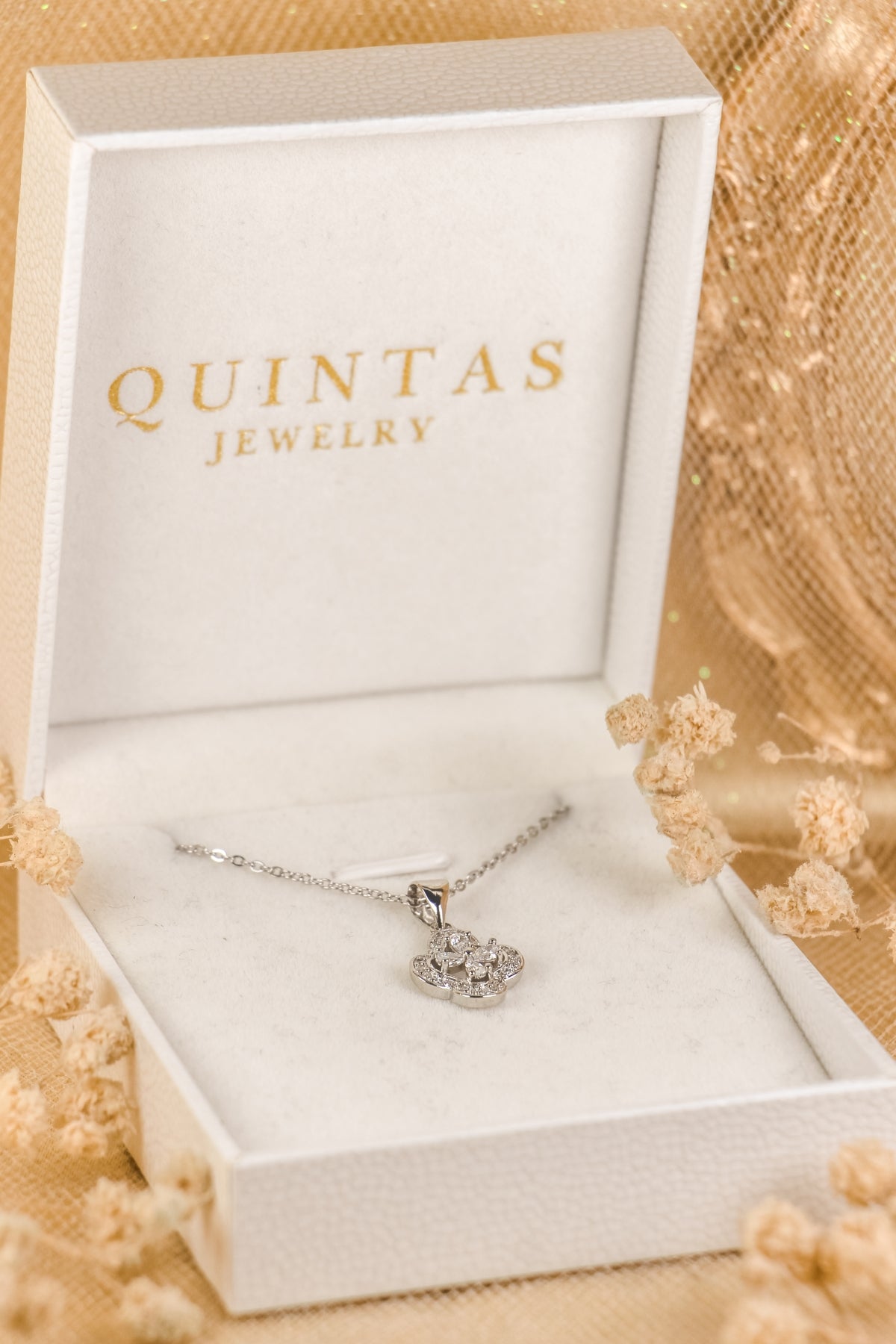 Frosted Clover Silver Necklace