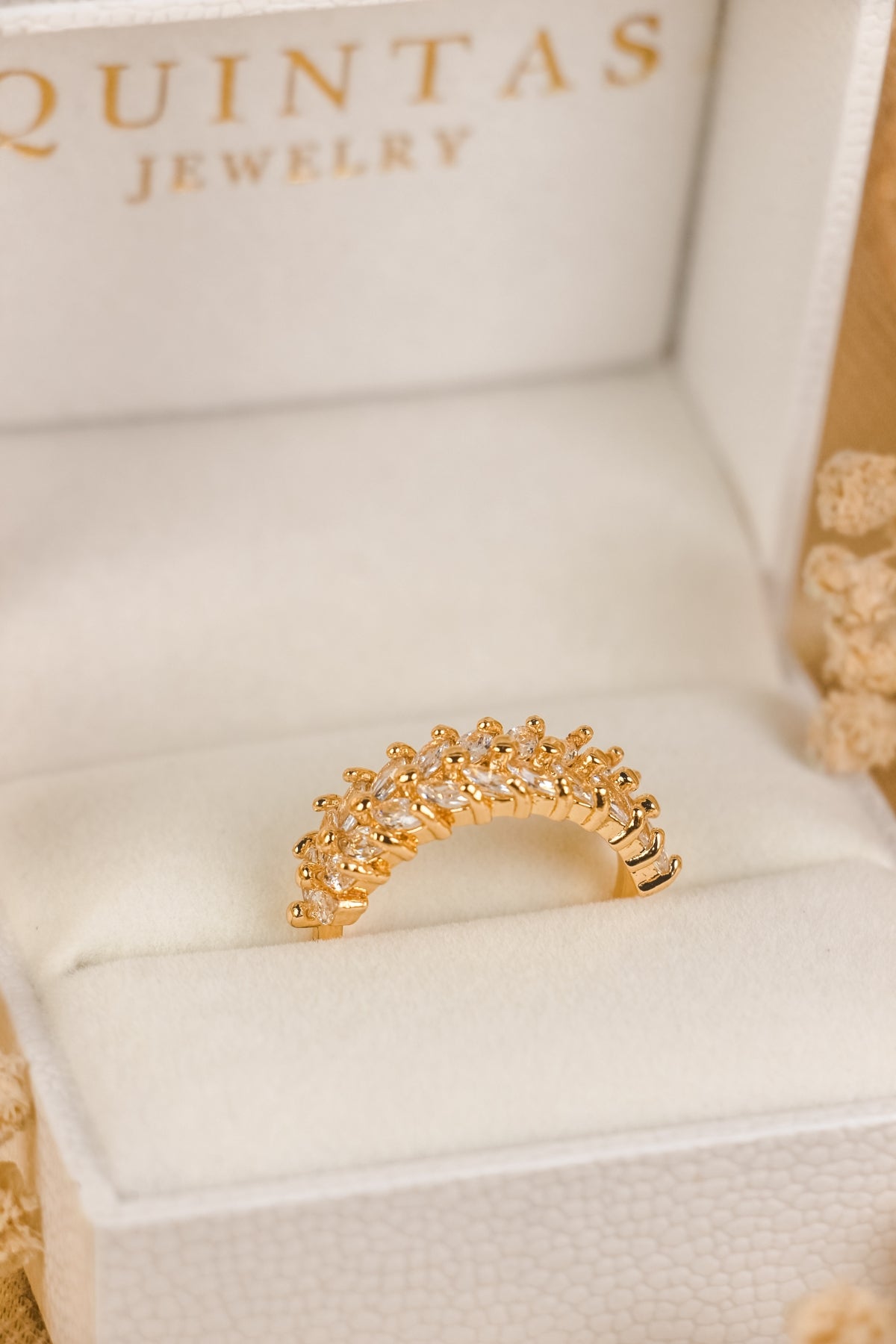 Sparkling Leaf Ring (Adjustable)