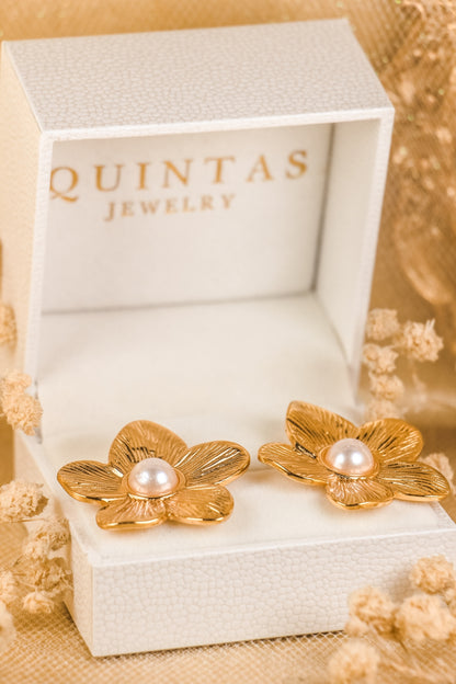Mira Pearl Flower Stud Earrings
