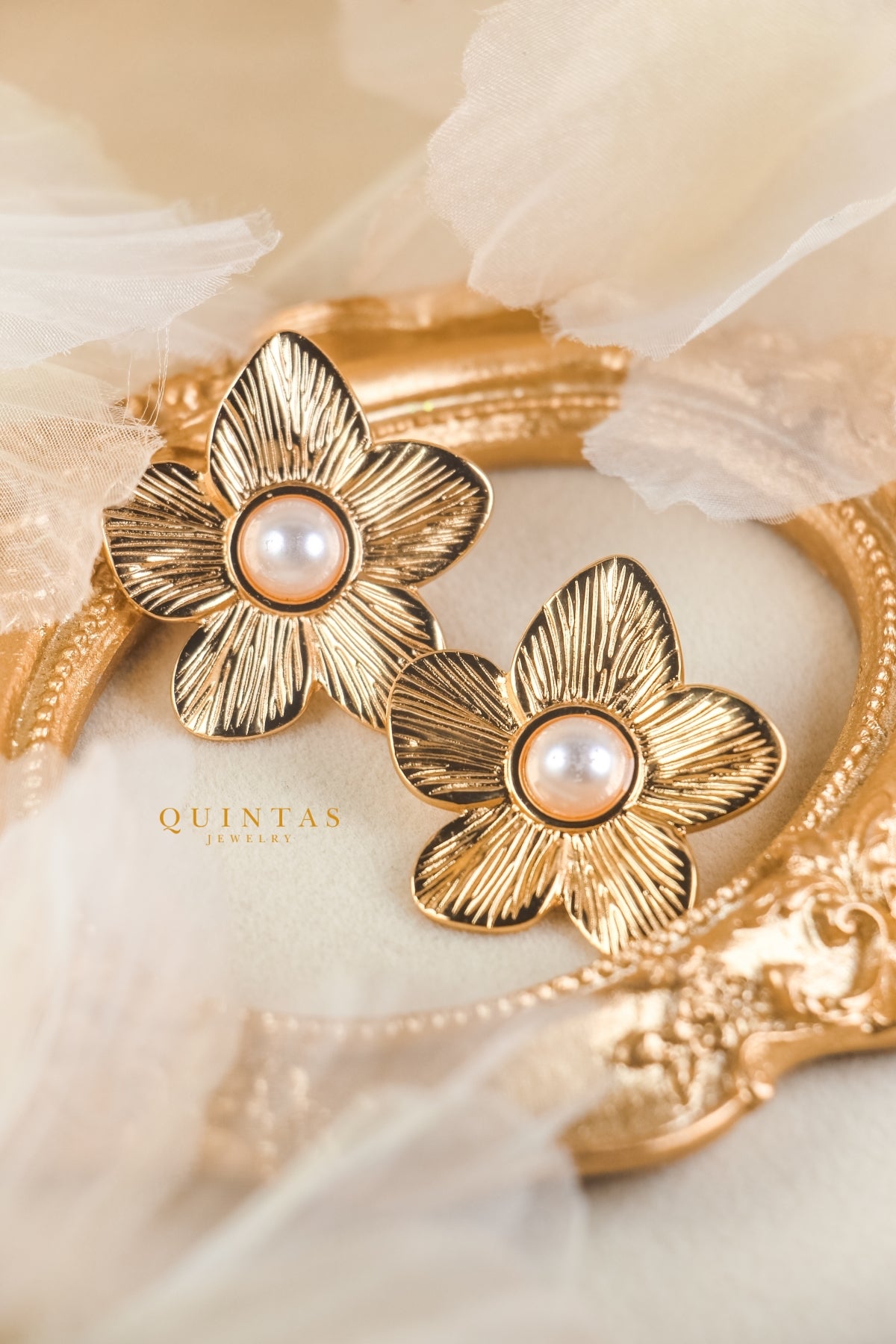 Mira Pearl Flower Stud Earrings