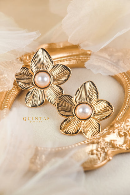 Mira Pearl Flower Stud Earrings