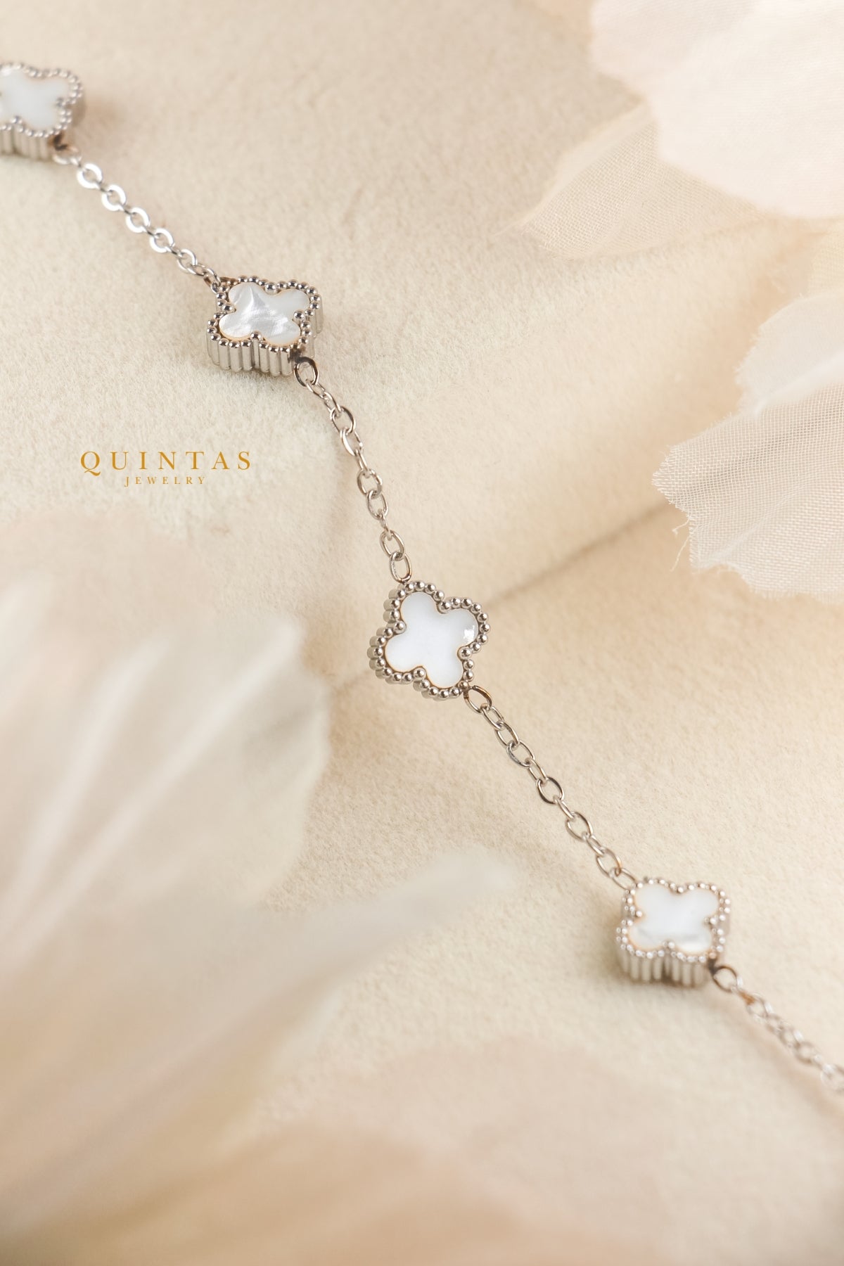 Clover Elegance Bracelet