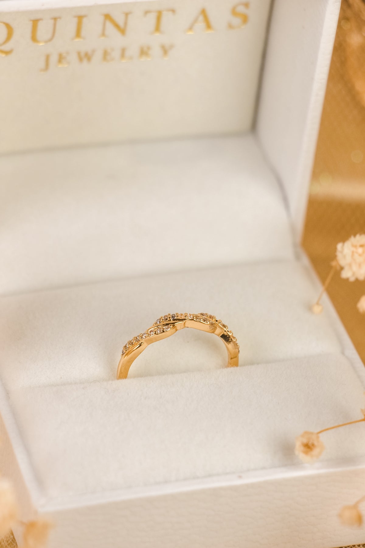 Sofia Twisted Elegance Ring (Adjustable)