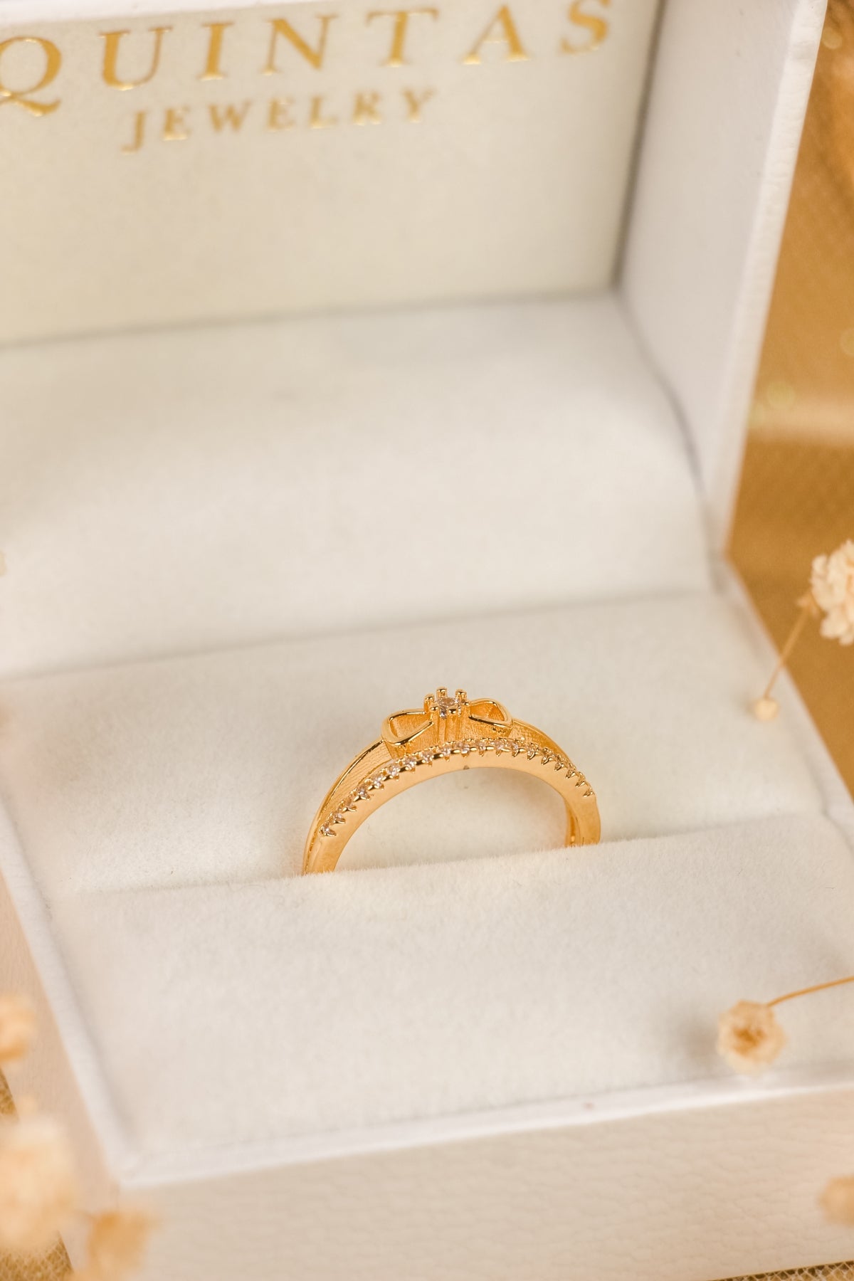 Ara Diamond Ribbon Ring (Adjustable)