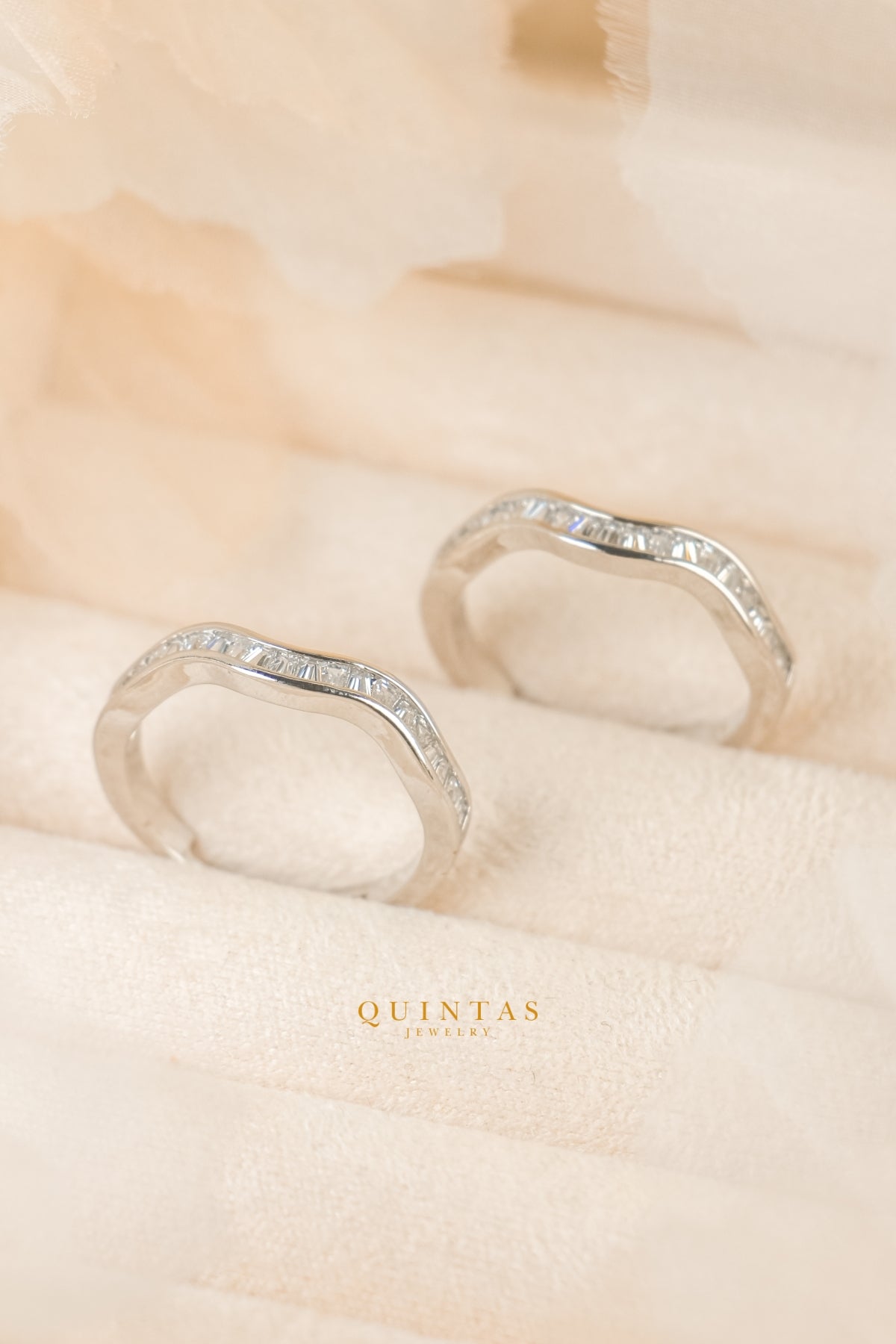 Serene Silver Wave Ring (Adjustable)