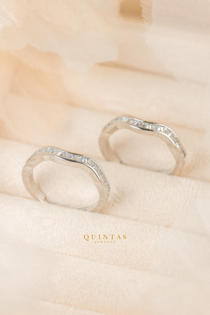Serene Silver Wave Ring (Adjustable)