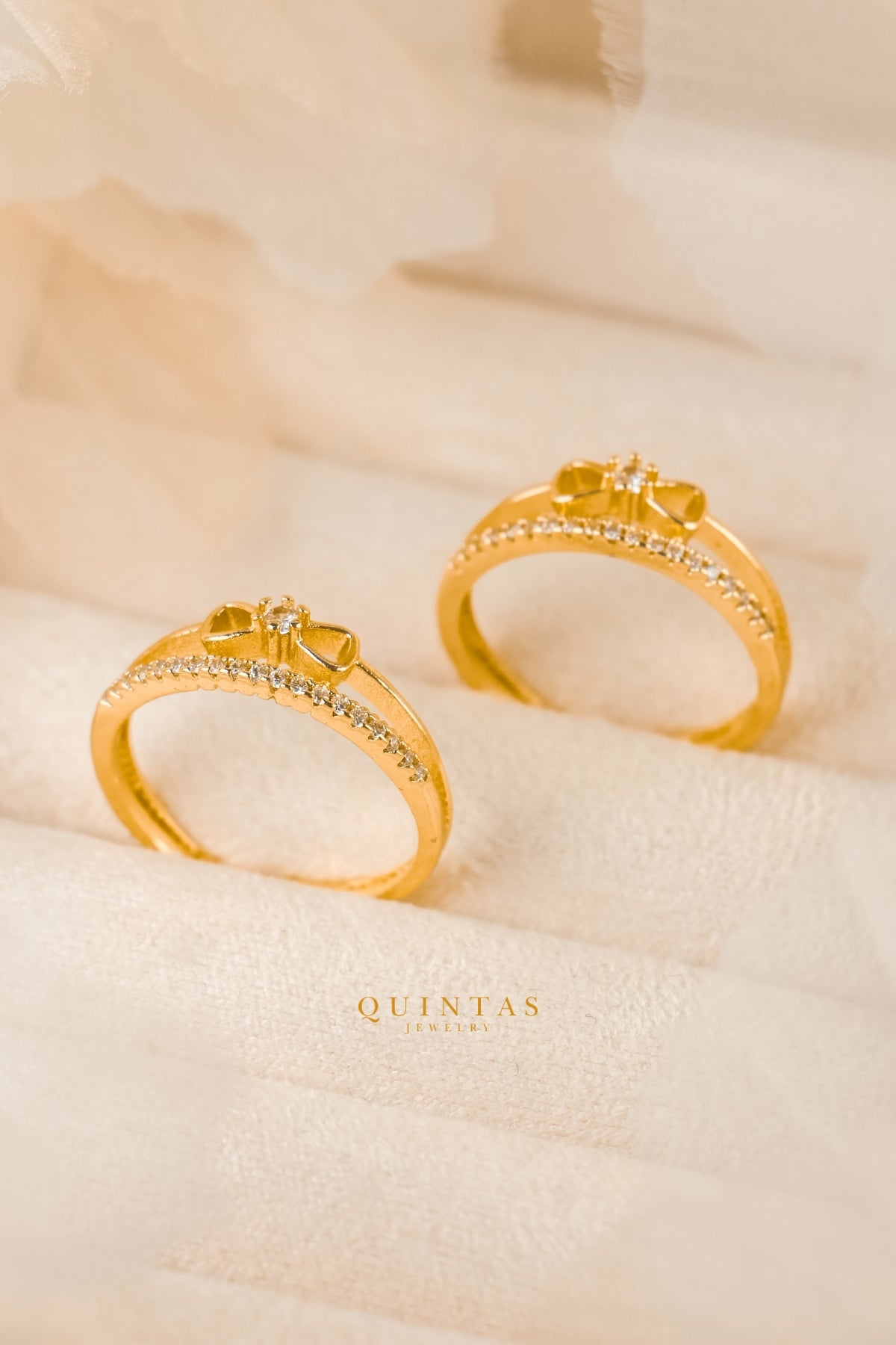 Ara Diamond Ribbon Ring (Adjustable)