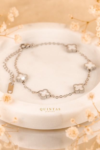 Silver Clover Elegance Bracelet