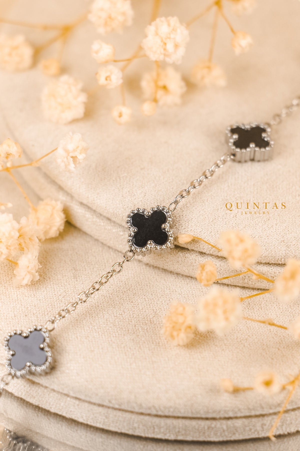 Silver Clover Elegance Bracelet