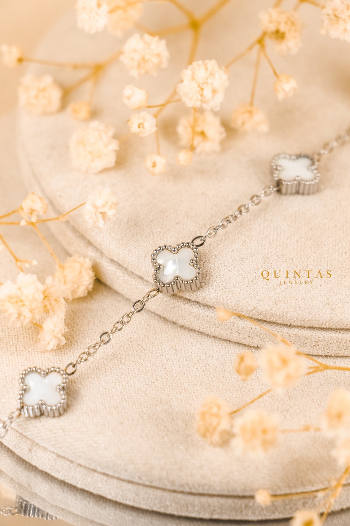 Silver Clover Elegance Bracelet