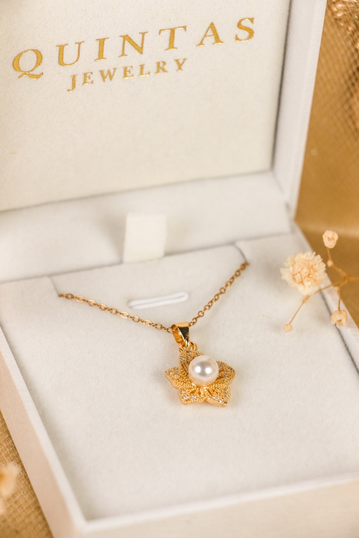 Lunara Flower Bloom Necklace