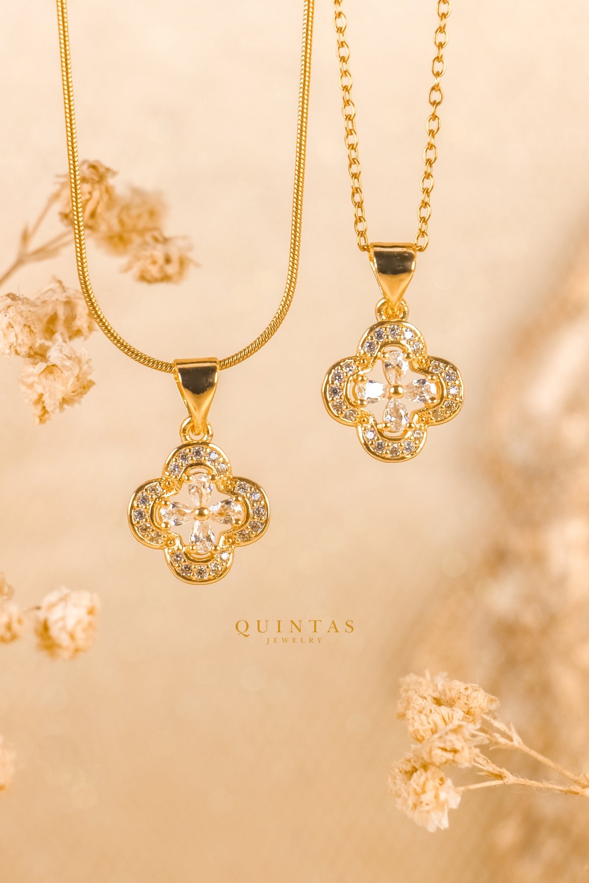 Aurea White Clover Necklace