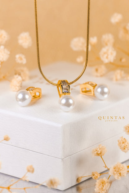 Lustra Pearl Drop Necklace