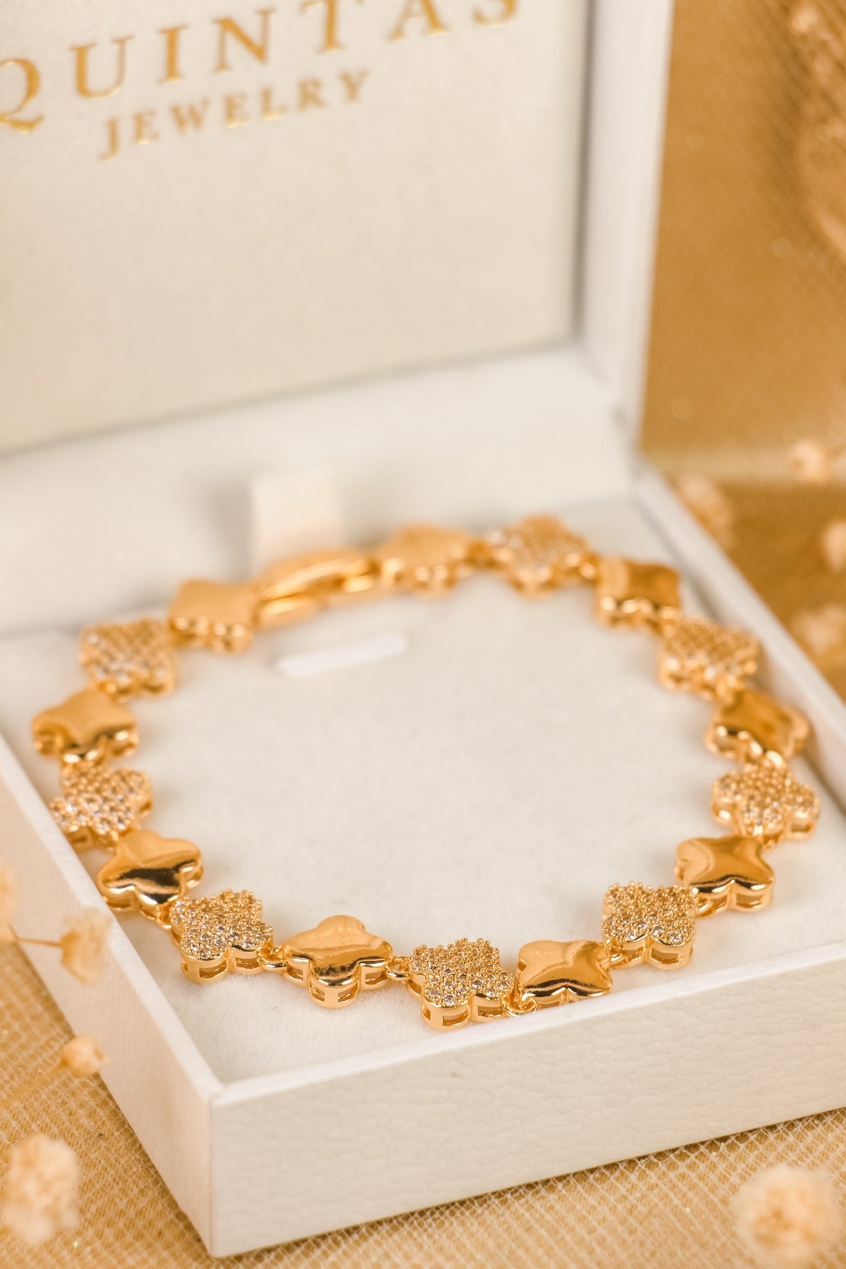 Clover Spark Bracelet