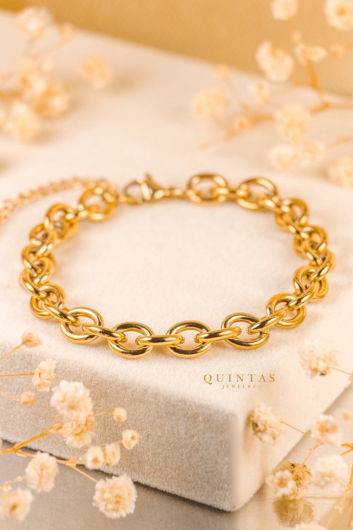 Golden Loop Bracelet