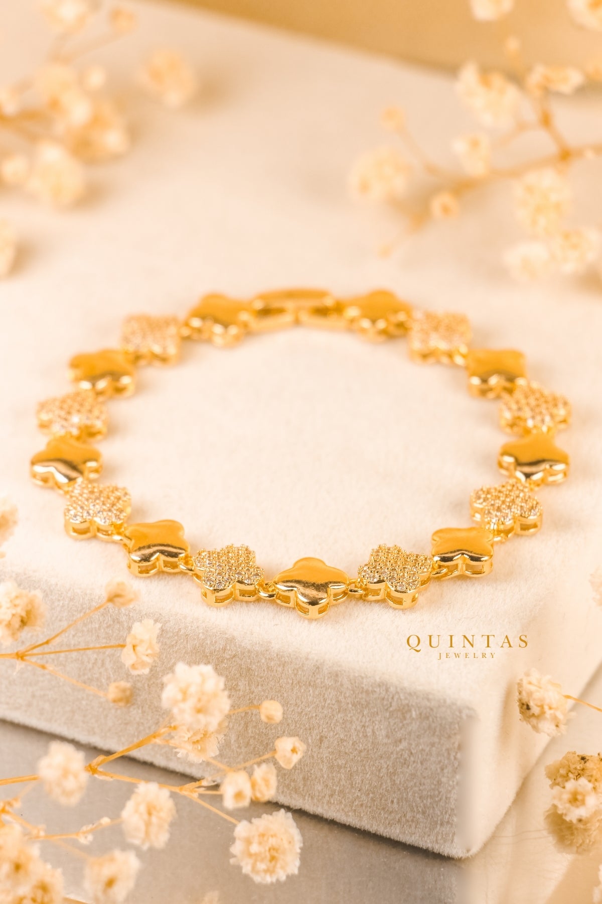 Clover Spark Bracelet