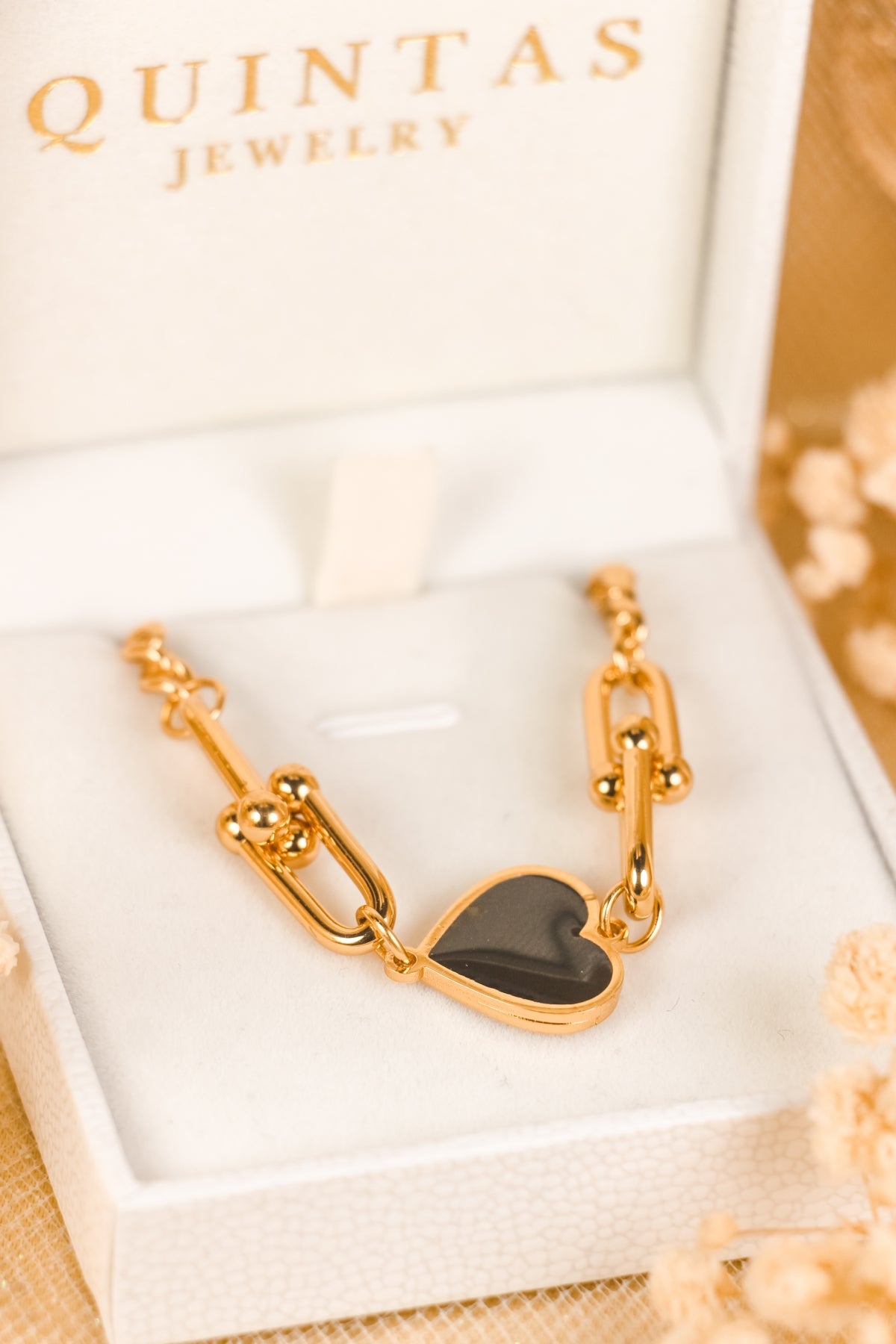 Vina Black Heart Bracelet