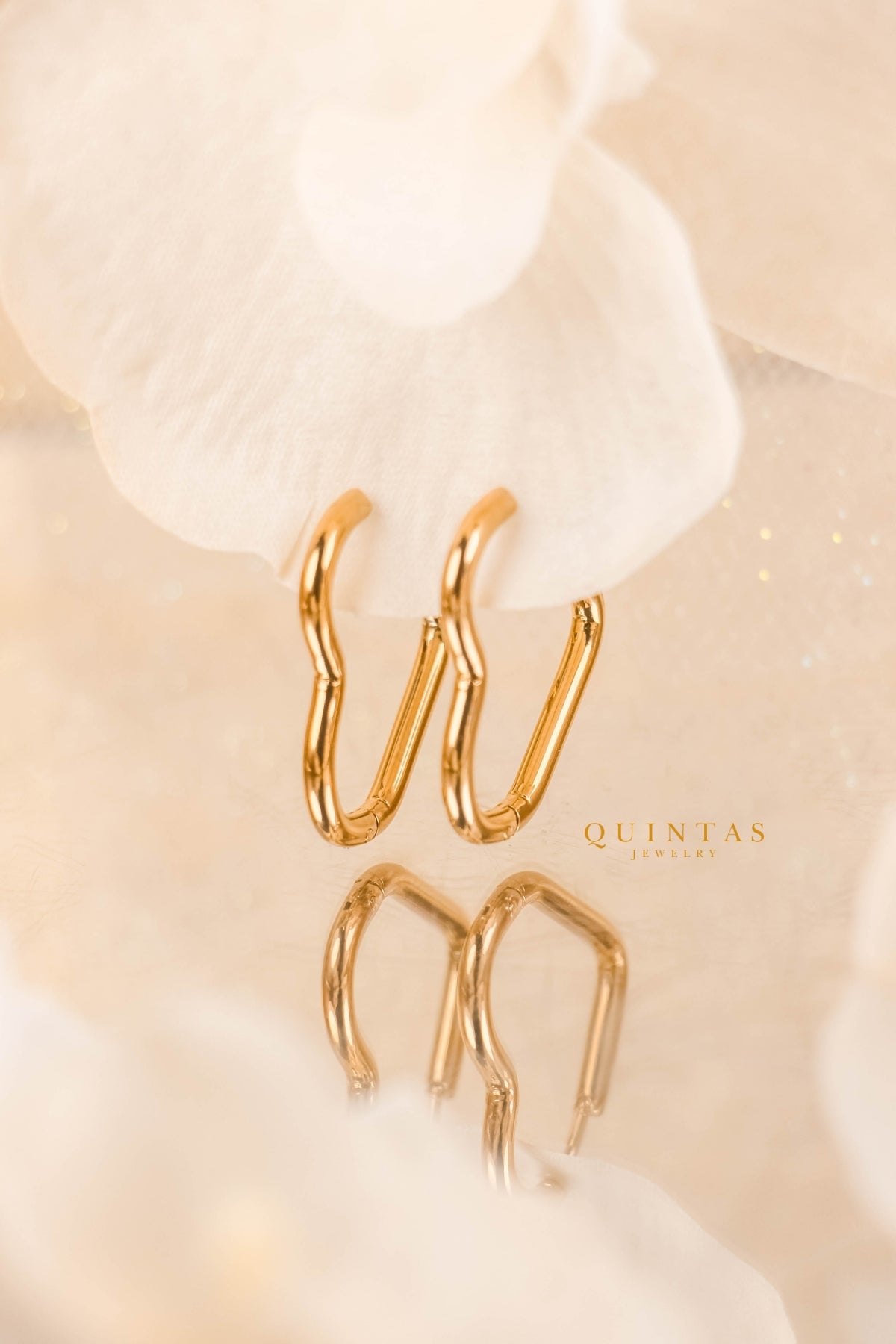 Ava Minimalist Heart Hoop Earrings