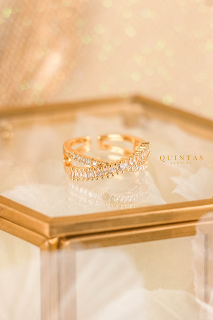 Elena Baguette Diamond Infinity Ring (Adjustable)
