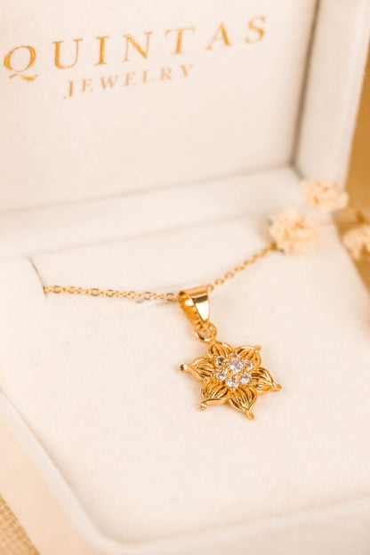 Daffodil Crystal Flower Necklace