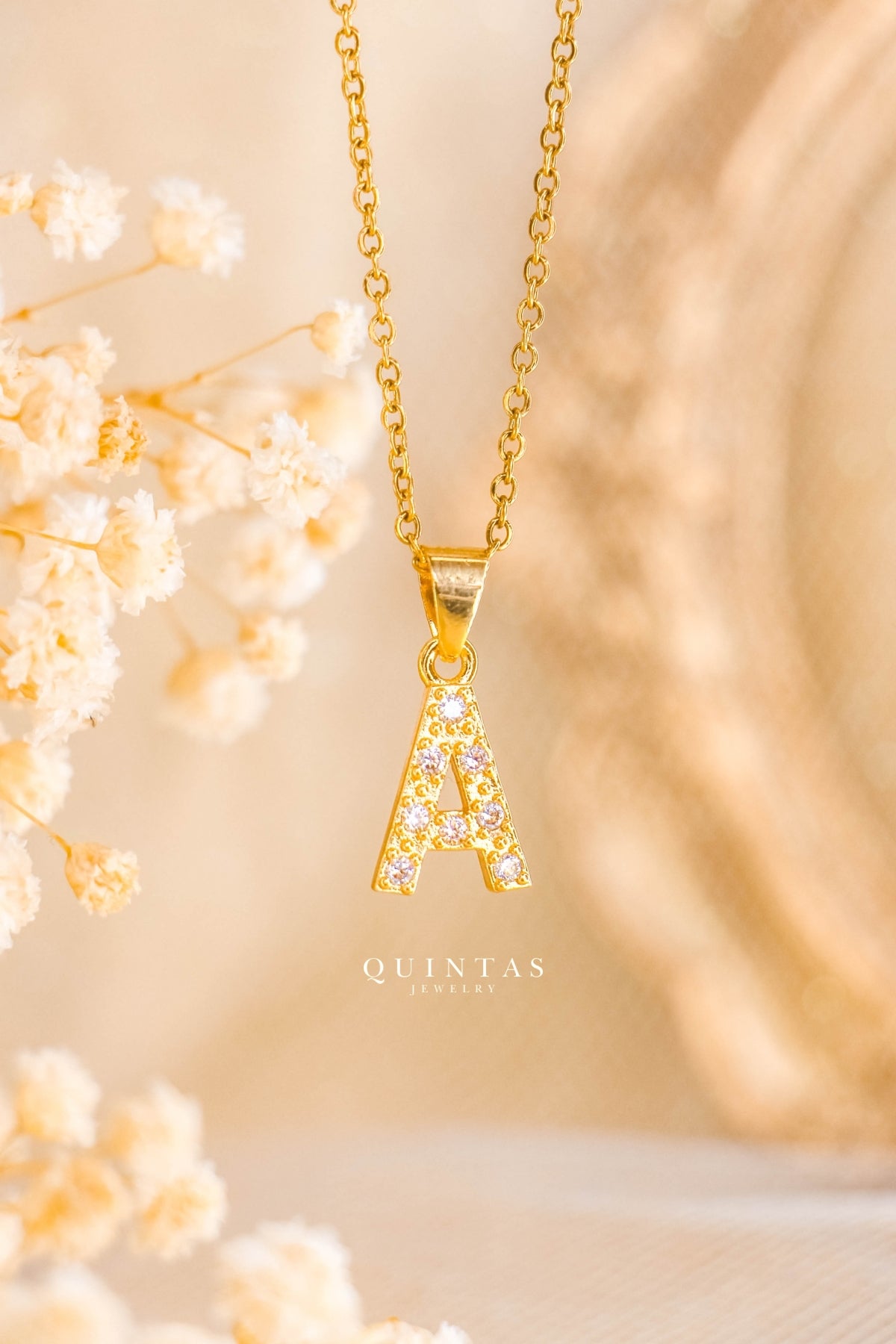 QUINTAS Zirconia Letter Initial Necklace