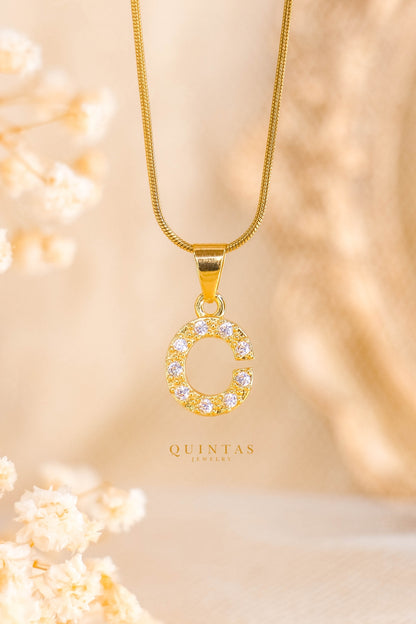 QUINTAS Zirconia Letter Initial Necklace