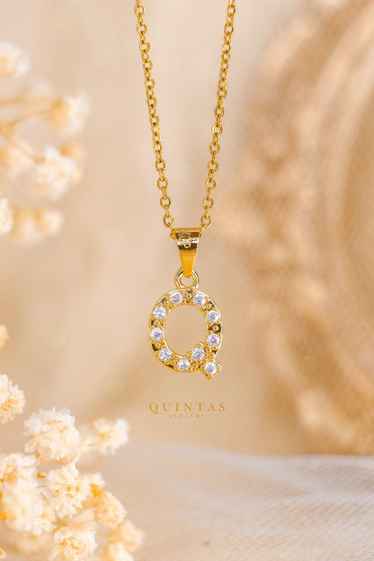 QUINTAS Zirconia Letter Initial Necklace