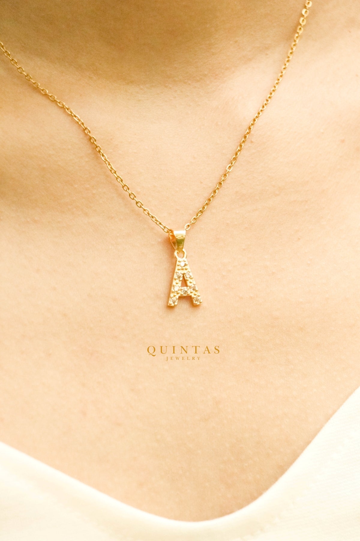 QUINTAS Zirconia Letter Initial Necklace