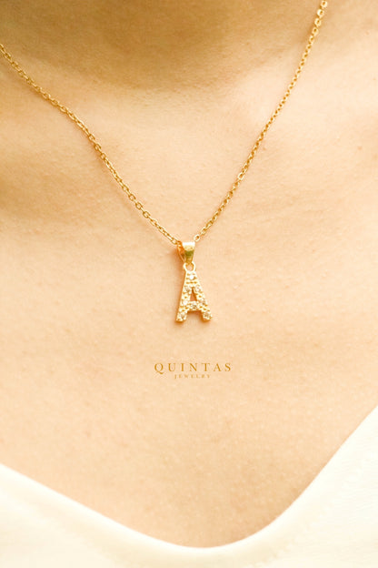 QUINTAS Zirconia Letter Initial Necklace