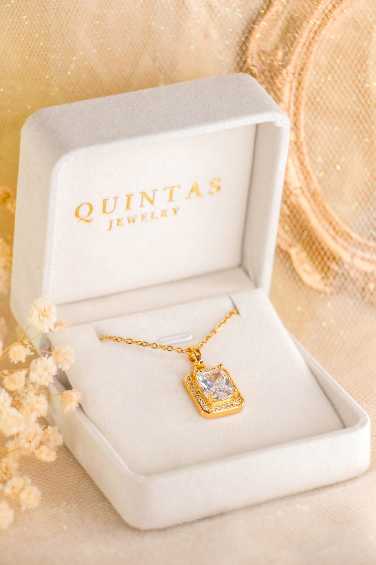 Queen's Diamond Necklace