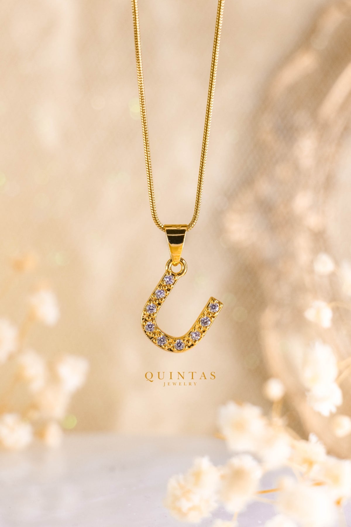 QUINTAS Zirconia Letter Initial Necklace