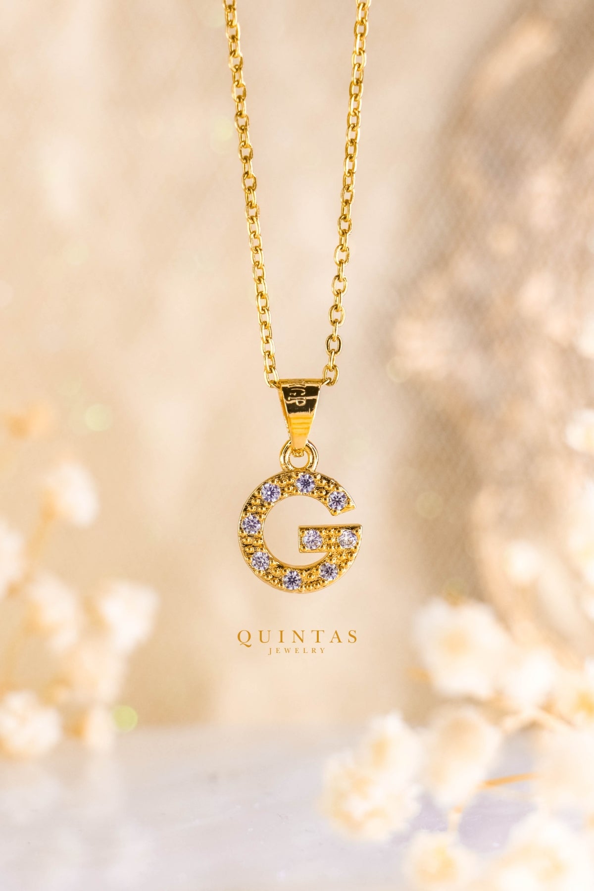 QUINTAS Zirconia Letter Initial Necklace