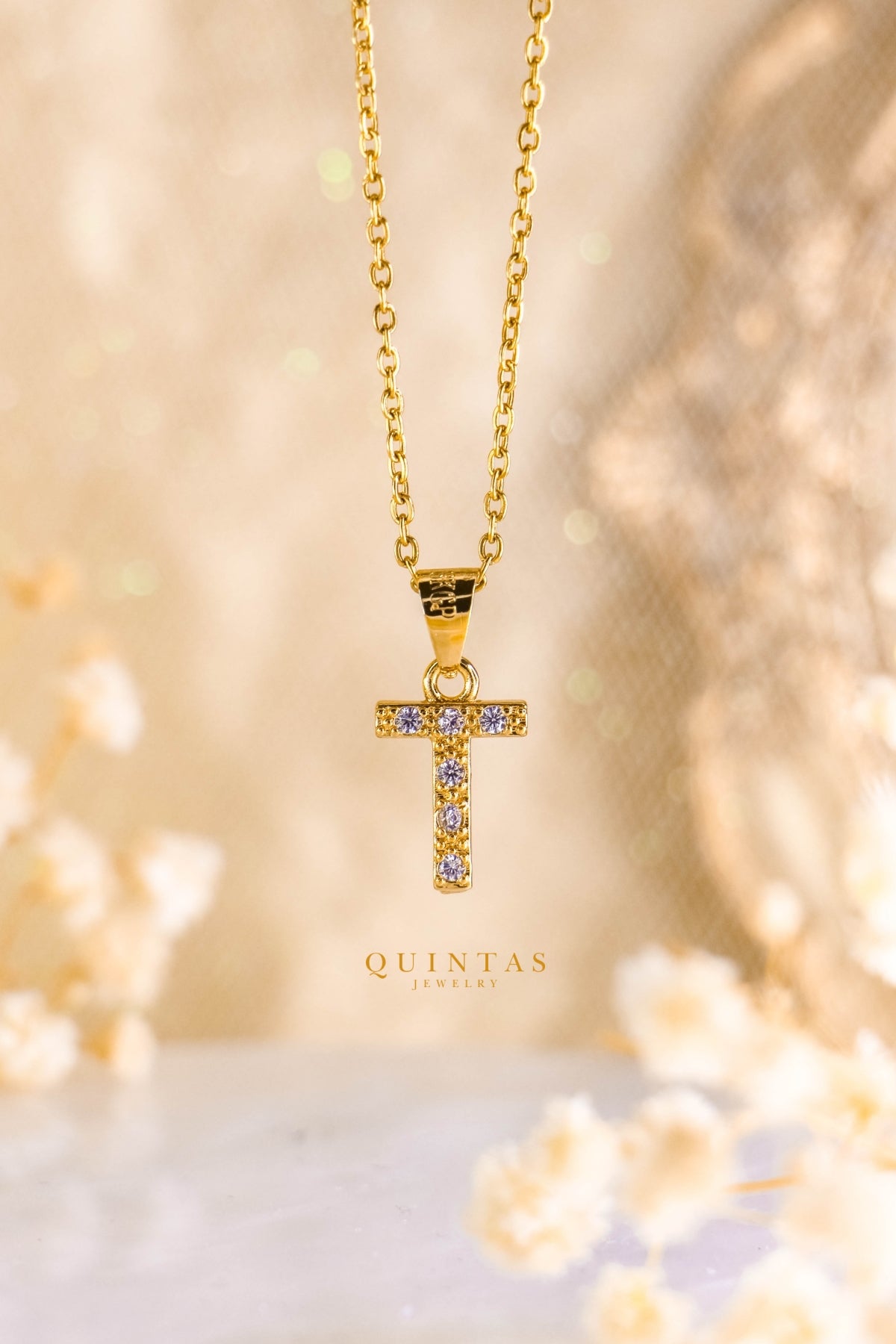 QUINTAS Zirconia Letter Initial Necklace