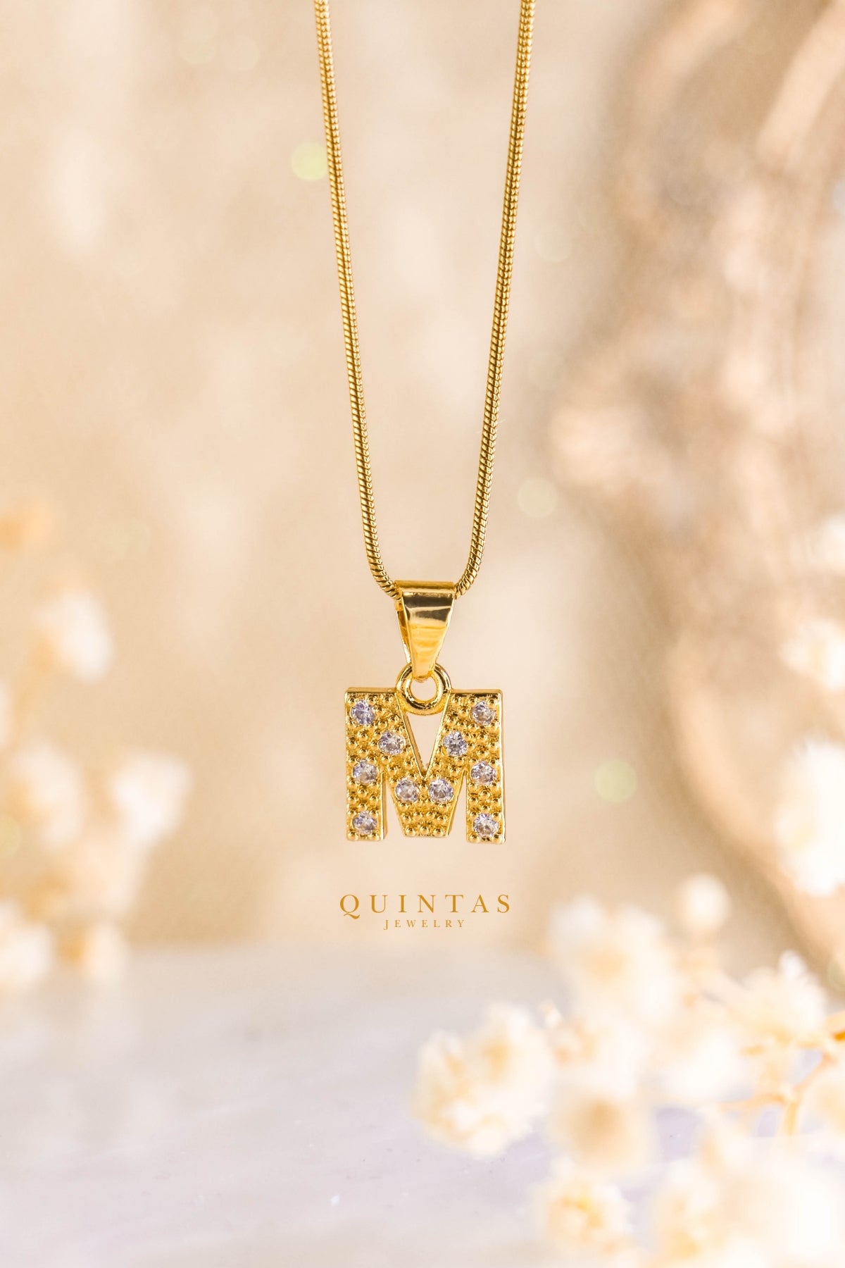 QUINTAS Zirconia Letter Initial Necklace