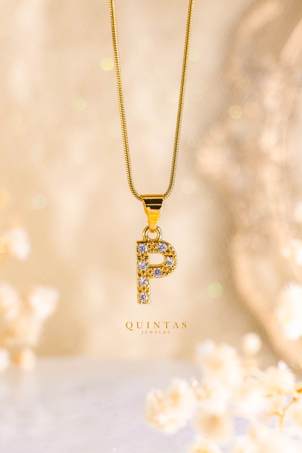 QUINTAS Zirconia Letter Initial Necklace